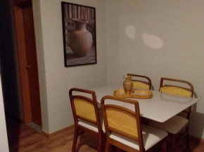 Quarto com suíte o apto é compartilhado